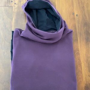 Woman’s Calia hoodie